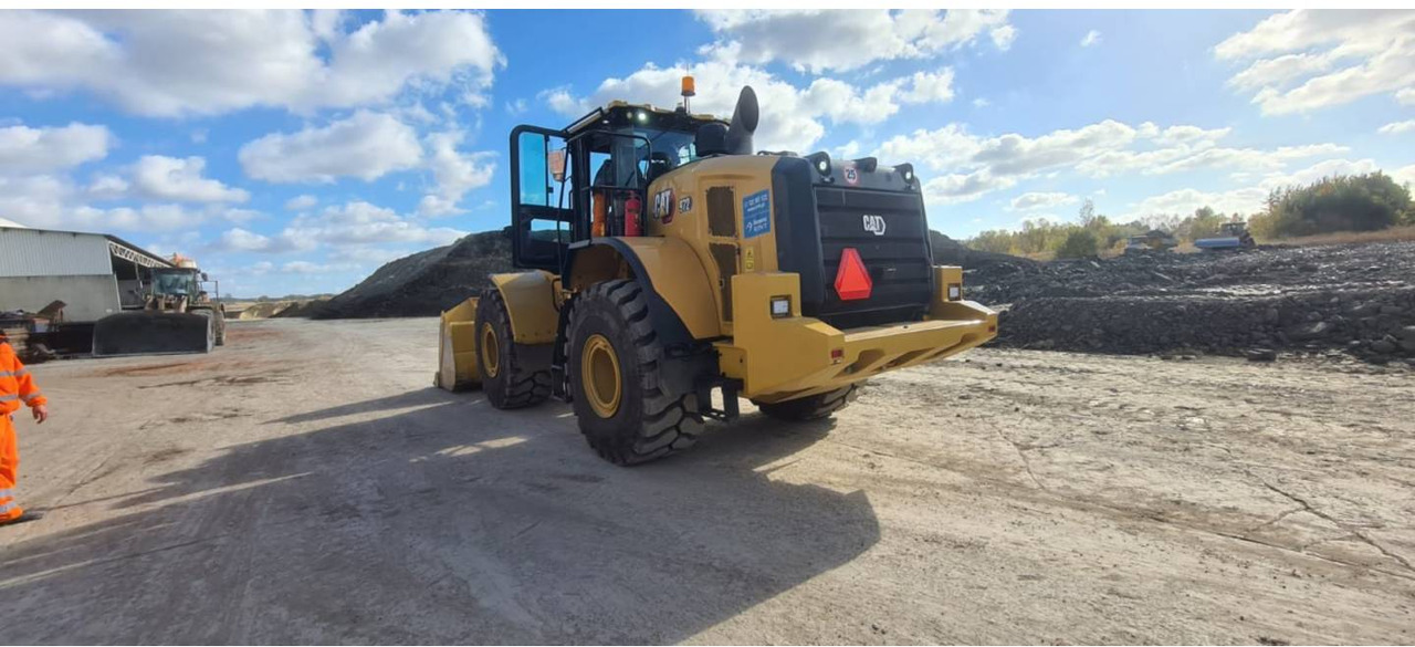 CAT 972 - Fadrom me goma: foto 4 CAT 972 - Fadrom me goma: foto 4