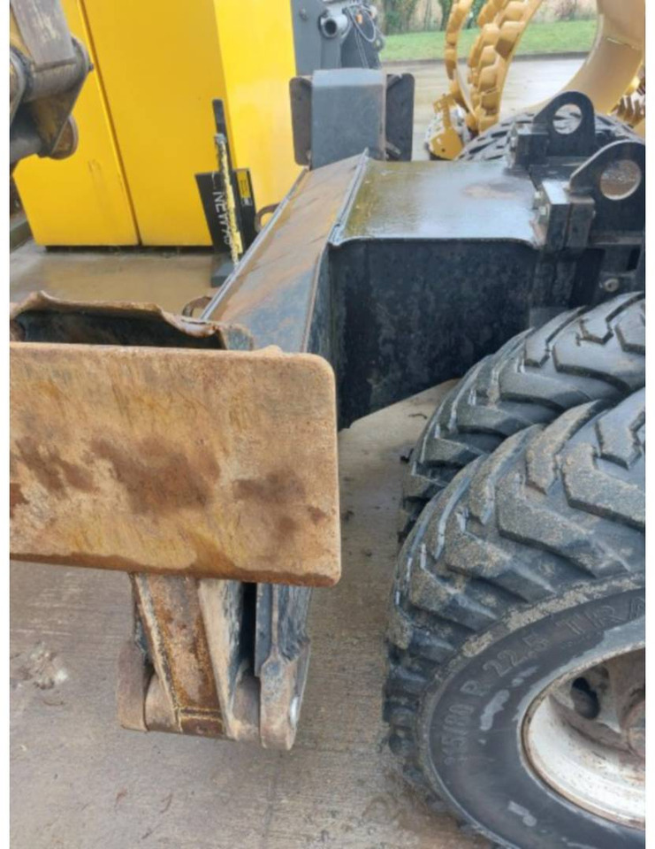 Lizingu i CAT M315D CAT M315D: foto 12