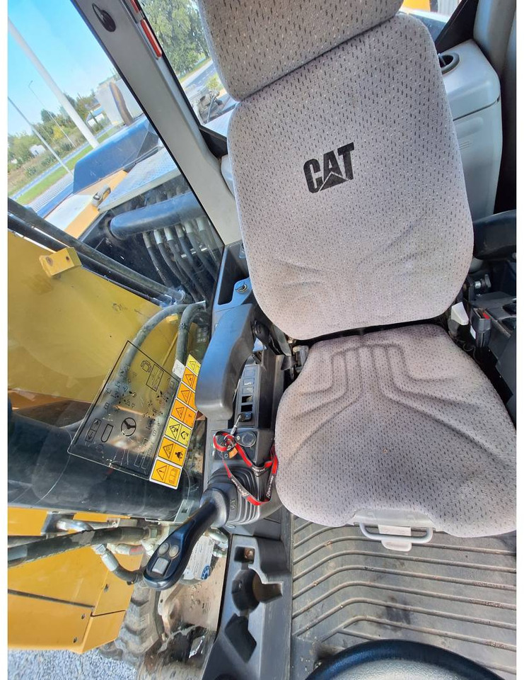 Lizingu i CAT M318F CAT M318F: foto 8