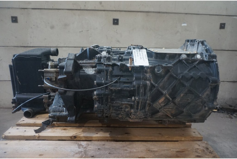 ZF 12AS2131DD+INT 81.32003-6883 - Kutia e marsheve për Kamioni: foto 1 ZF 12AS2131DD+INT 81.32003-6883 - Kutia e marsheve për Kamioni: foto 1