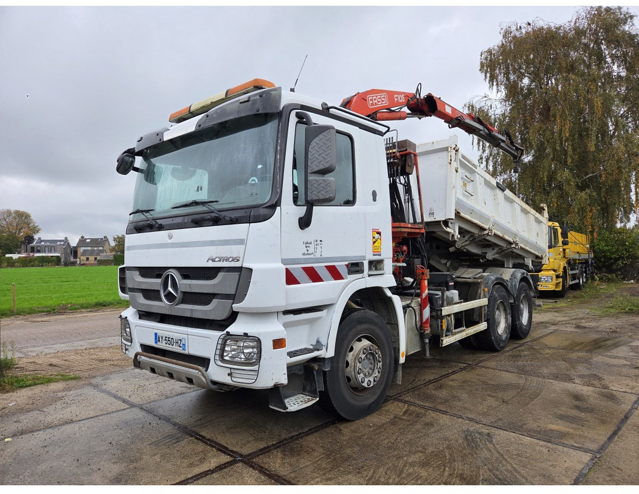 MERCEDESA CTROS 3341 6X4 TIPPER CRANE FASSI F105 - Kamion vetëshkarkues, Kamion me vinç: foto 1 MERCEDESA CTROS 3341 6X4 TIPPER CRANE FASSI F105 - Kamion vetëshkarkues, Kamion me vinç: foto 1