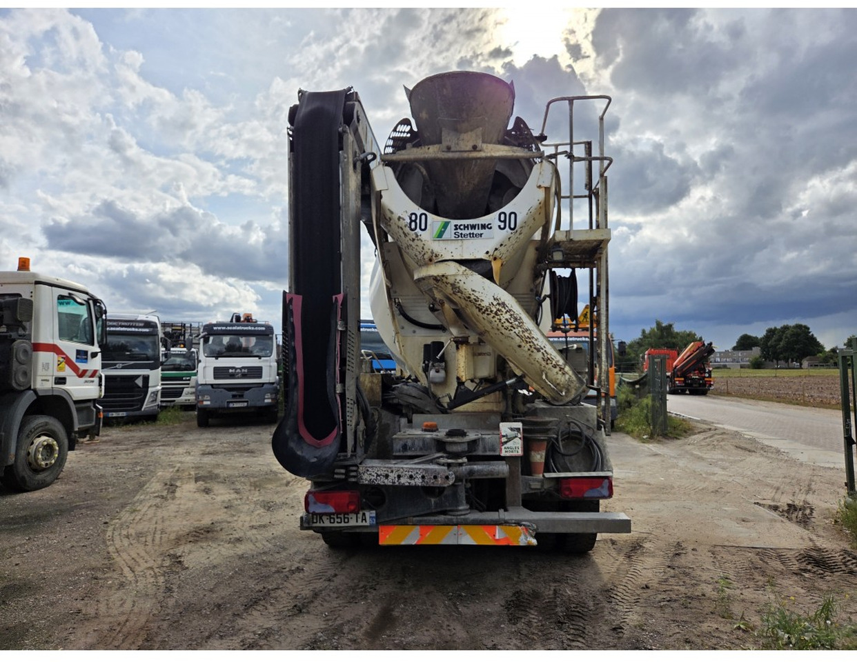 TGS 35.400 8X4 Concrete Mixer Stetter Euro 6 Steelsuspension - Autobetoniere: foto 3 TGS 35.400 8X4 Concrete Mixer Stetter Euro 6 Steelsuspension - Autobetoniere: foto 3
