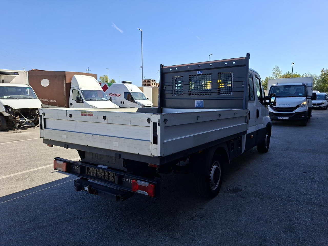 IVECO Daily 35S12 - Furgon, Kamioncine dopio kabinë: foto 4 IVECO Daily 35S12 - Furgon, Kamioncine dopio kabinë: foto 4