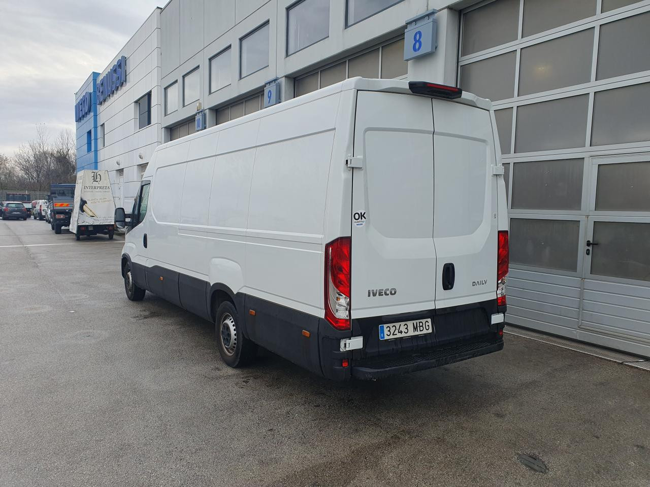 IVECO Daily 35S16 - Furgon pasagjerësh: foto 3 IVECO Daily 35S16 - Furgon pasagjerësh: foto 3