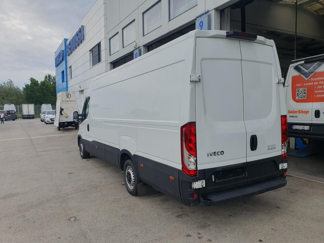 IVECO Daily 35S16A8V - Furgon pasagjerësh: foto 3 IVECO Daily 35S16A8V - Furgon pasagjerësh: foto 3