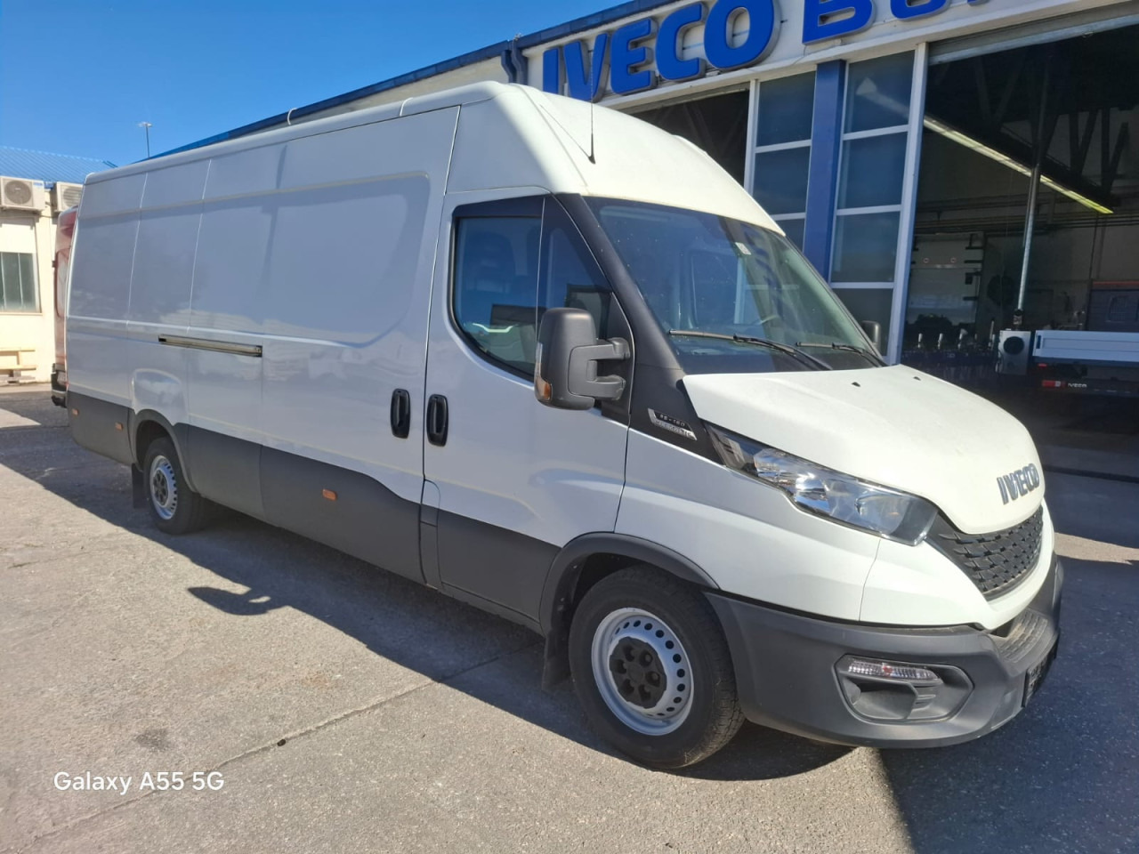 IVECO Daily 35S16V - Furgon pasagjerësh: foto 2 IVECO Daily 35S16V - Furgon pasagjerësh: foto 2