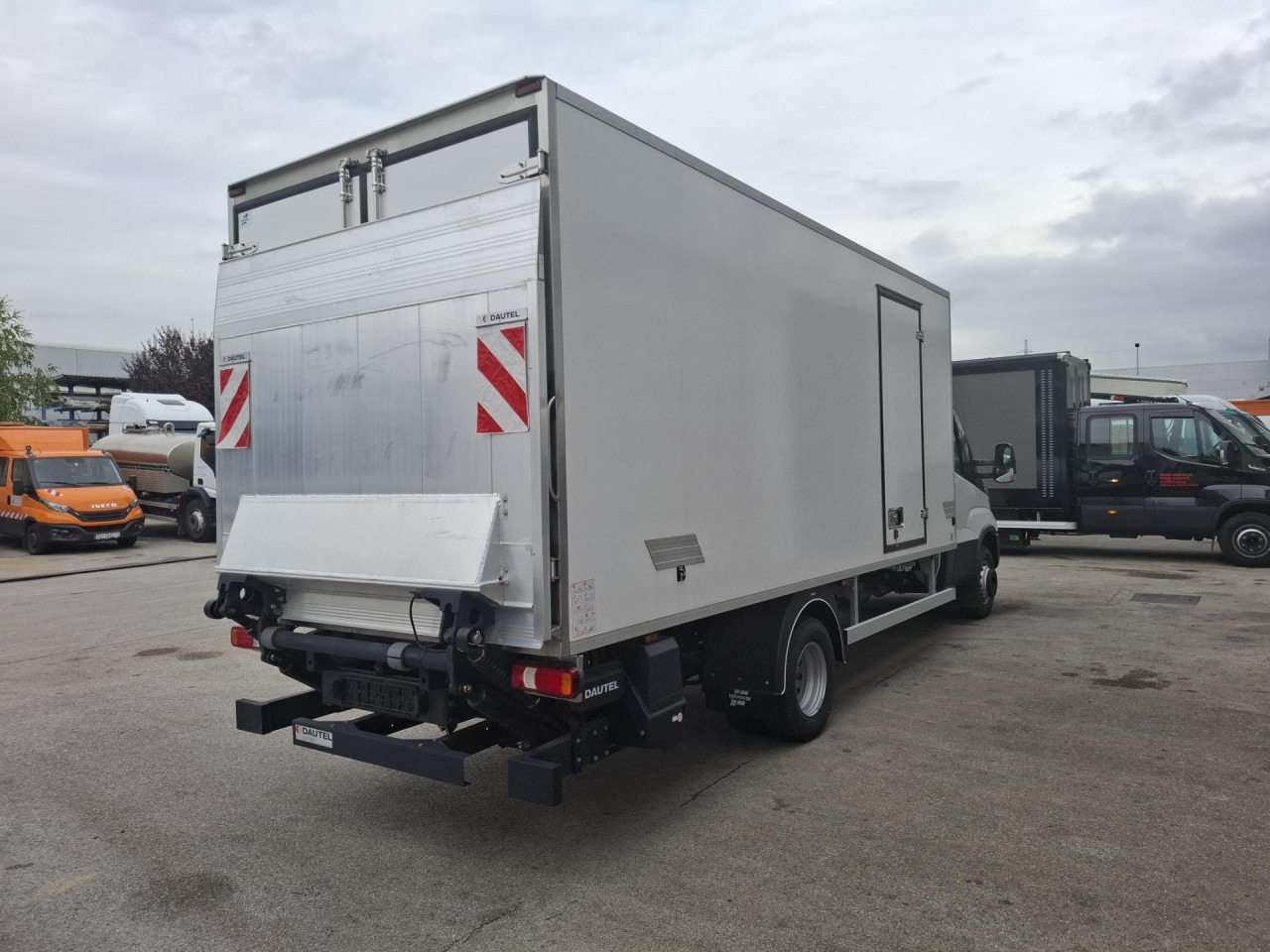 IVECO Daily 70C18H - Furgon frigorifer: foto 4 IVECO Daily 70C18H - Furgon frigorifer: foto 4