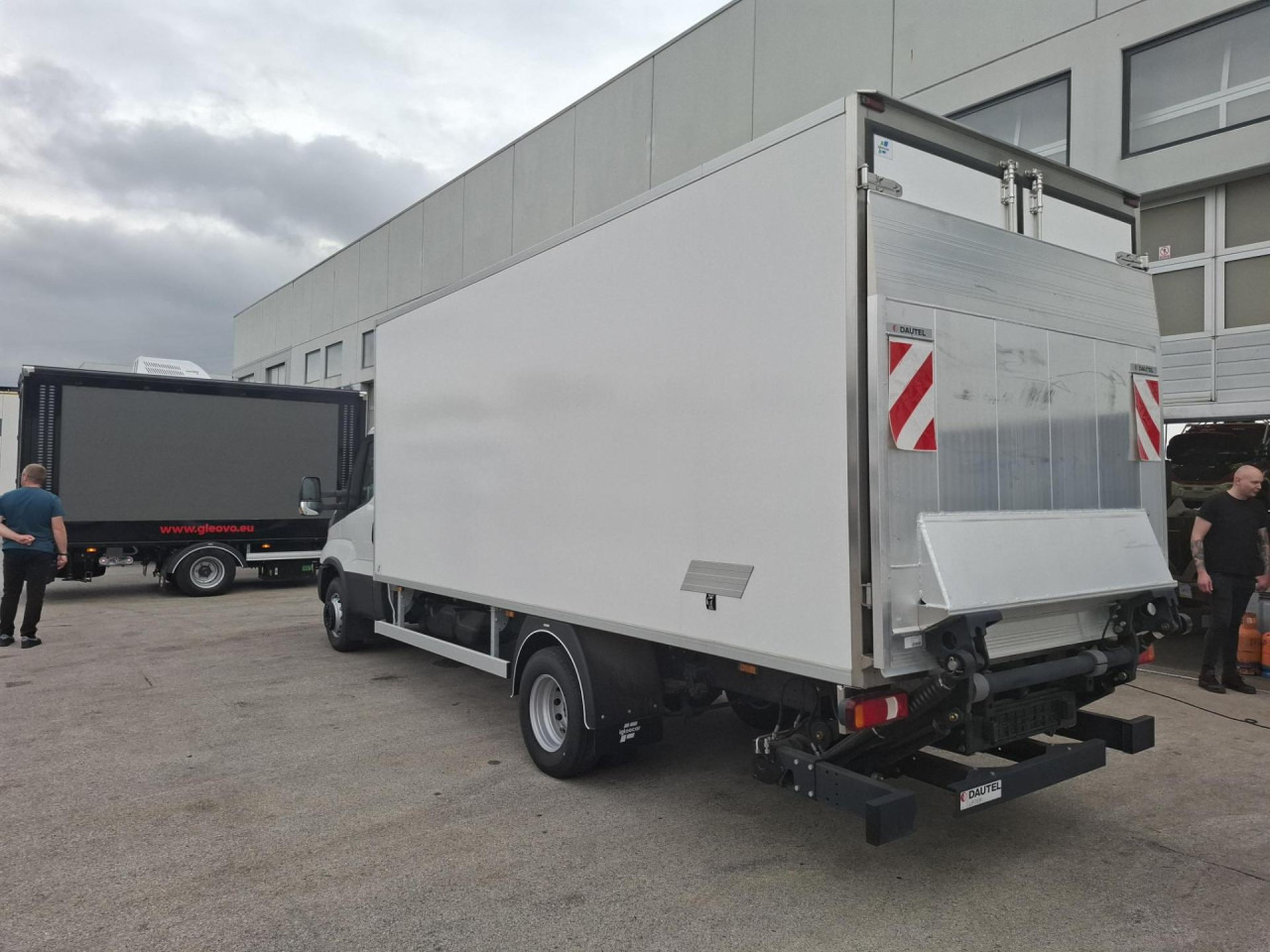 IVECO Daily 70C18H - Furgon frigorifer: foto 3 IVECO Daily 70C18H - Furgon frigorifer: foto 3