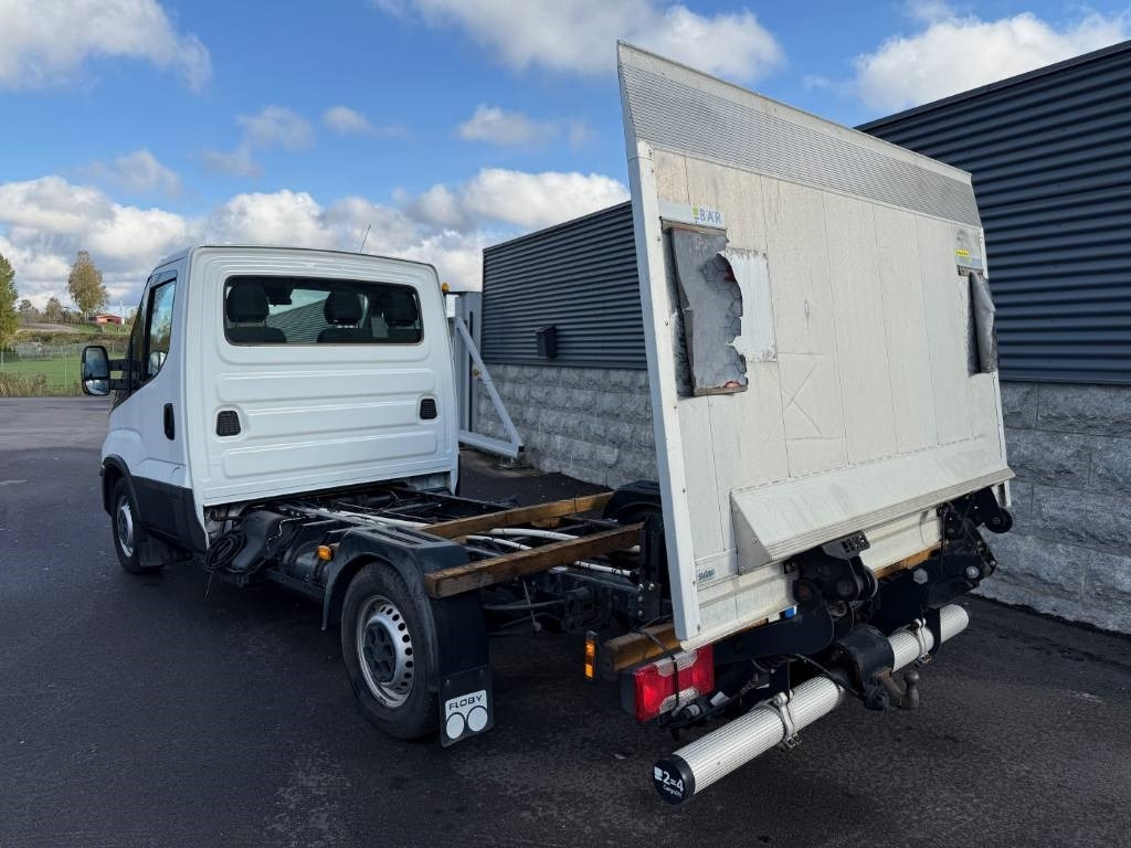 Iveco Daily 35 - NP Hi - Matic - Furgon: foto 4 Iveco Daily 35 - NP Hi - Matic - Furgon: foto 4