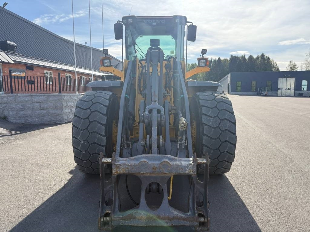 Volvo L 120 F  - Fadrom me goma: foto 5 Volvo L 120 F  - Fadrom me goma: foto 5