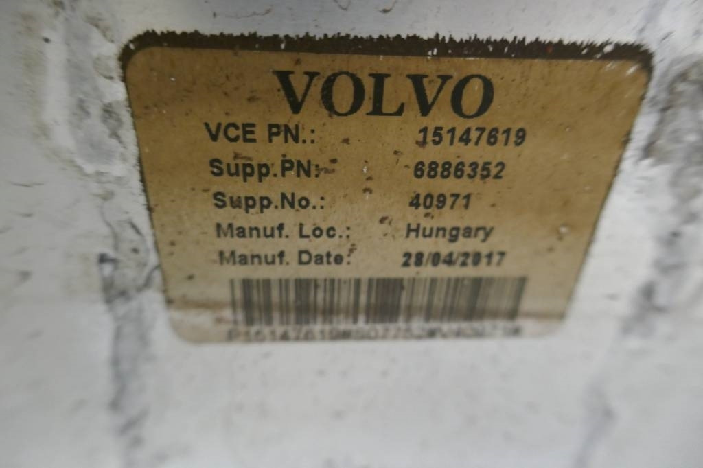 Volvo L180 HL Kylare voe15147619 - Radiatori për Makineri ndërtimi: foto 3 Volvo L180 HL Kylare voe15147619 - Radiatori për Makineri ndërtimi: foto 3