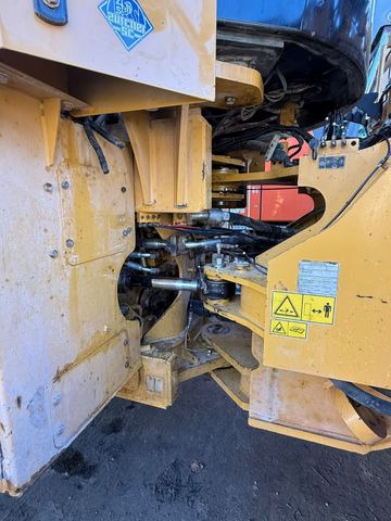 CAT 966 KXE, 18650hours, SWISS - Fadrom me goma: foto 4 CAT 966 KXE, 18650hours, SWISS - Fadrom me goma: foto 4