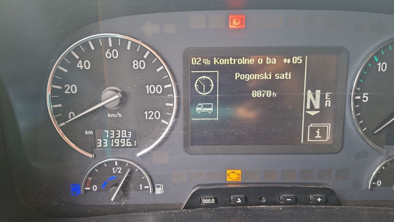 Mercedes-Benz Actros 1844 4x2, MP3, Euro 5 - Gjysmë-kamion: foto 5 Mercedes-Benz Actros 1844 4x2, MP3, Euro 5 - Gjysmë-kamion: foto 5
