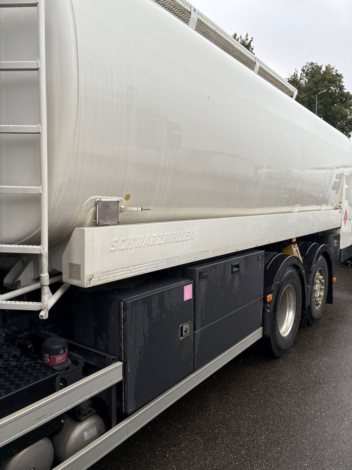 Renault T460 6x2, E6, ADR, Diesel/Benzin, Schwarzmueller - Autobot: foto 4 Renault T460 6x2, E6, ADR, Diesel/Benzin, Schwarzmueller - Autobot: foto 4