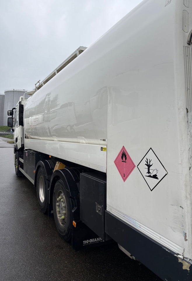 Renault T460 6x2, E6, ADR, Diesel/Benzin, Schwarzmueller - Autobot: foto 3 Renault T460 6x2, E6, ADR, Diesel/Benzin, Schwarzmueller - Autobot: foto 3