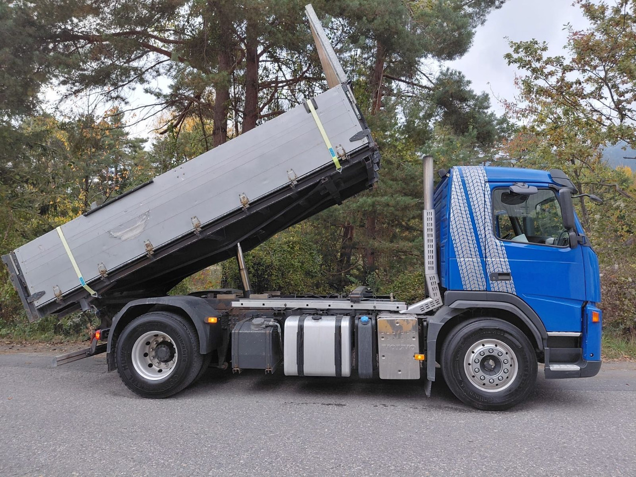 Volvo FM440 4x2, Euro 5, Kipper - Kamion vetëshkarkues: foto 2 Volvo FM440 4x2, Euro 5, Kipper - Kamion vetëshkarkues: foto 2