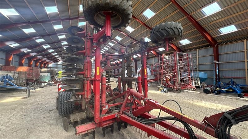 Horsch Terrano 6 RT Terrano 6RT - Lesë me disk: foto 1 Horsch Terrano 6 RT Terrano 6RT - Lesë me disk: foto 1