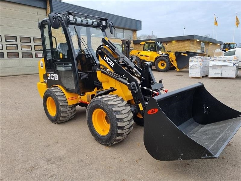 JCB 403 AGRI Plus model - Ngarkues i artikuluar: foto 2 JCB 403 AGRI Plus model - Ngarkues i artikuluar: foto 2