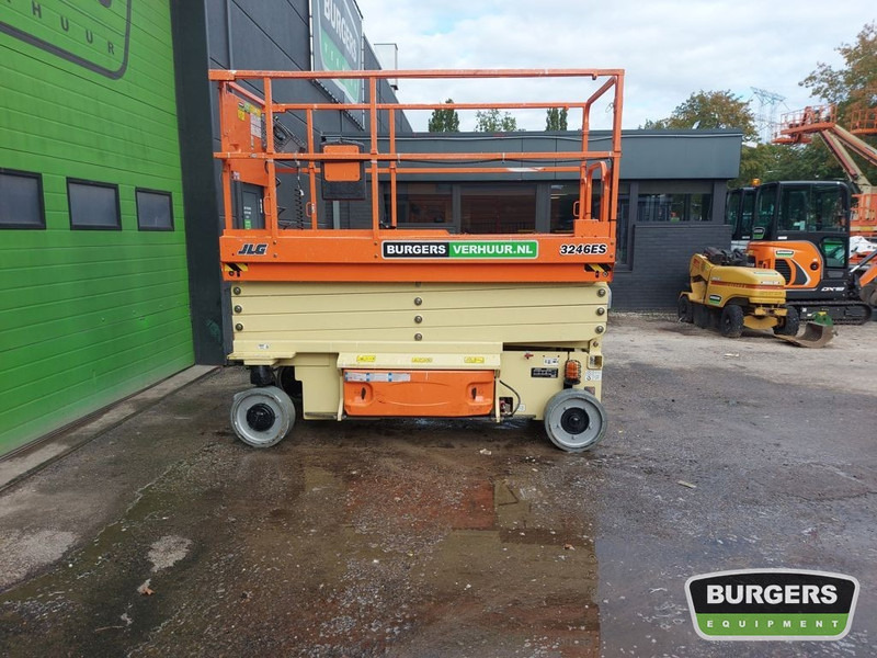 JLG 3246ES - Ngritës gërshërë: foto 3 JLG 3246ES - Ngritës gërshërë: foto 3