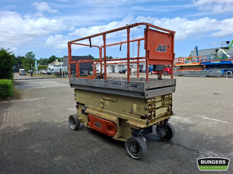 JLG 3246ES - Ngritës gërshërë: foto 2 JLG 3246ES - Ngritës gërshërë: foto 2
