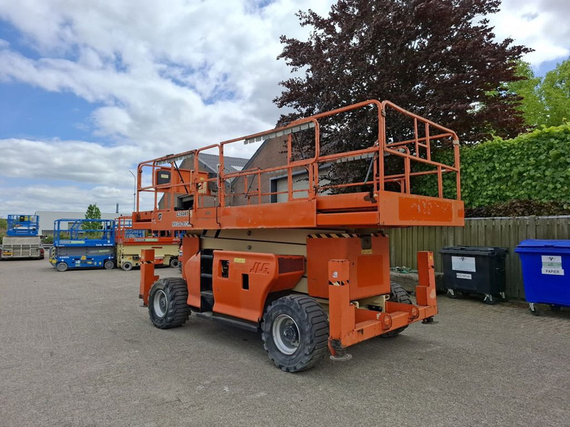 JLG 4394RT - Ngritës gërshërë: foto 4 JLG 4394RT - Ngritës gërshërë: foto 4