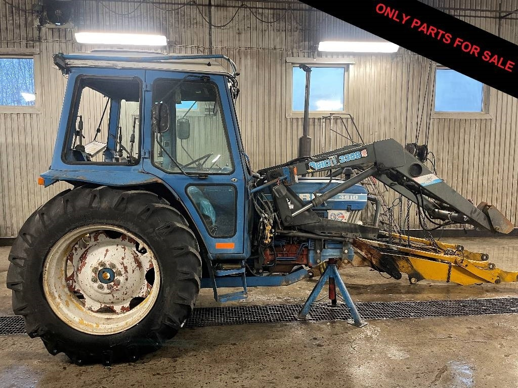 Ford 4610 Dismantled. Only spare parts - Traktor: foto 1 Ford 4610 Dismantled. Only spare parts - Traktor: foto 1