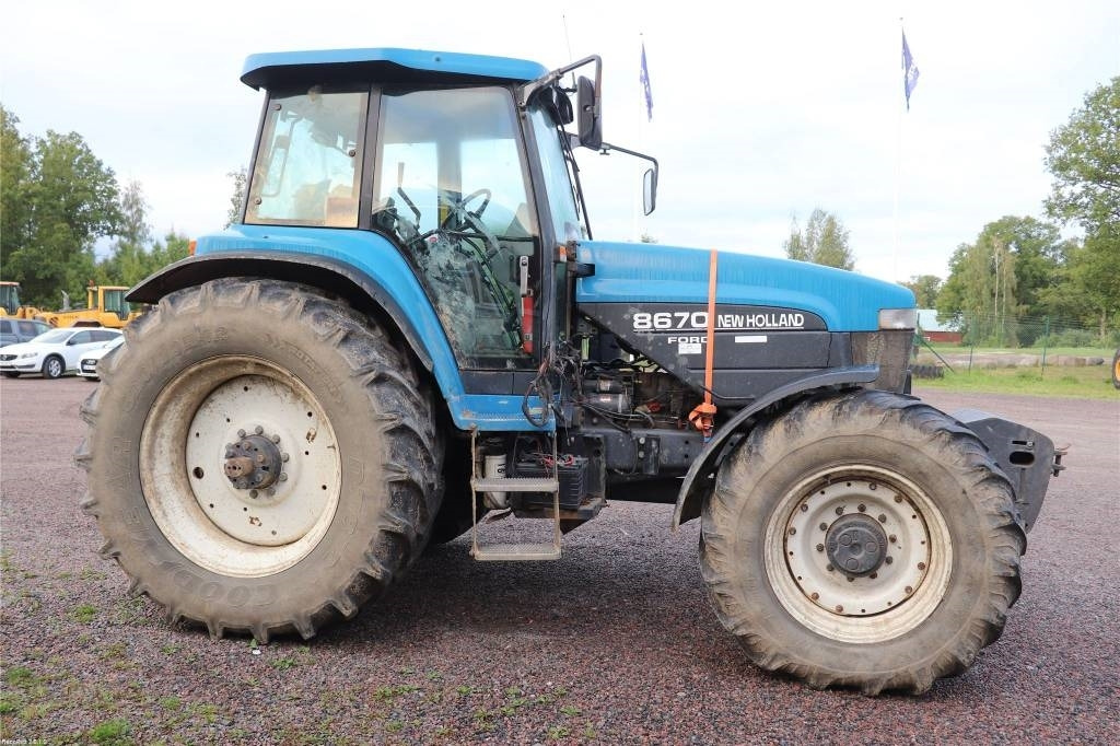 New Holland 8670 Dismantled: only spare parts - Traktor: foto 2 New Holland 8670 Dismantled: only spare parts - Traktor: foto 2