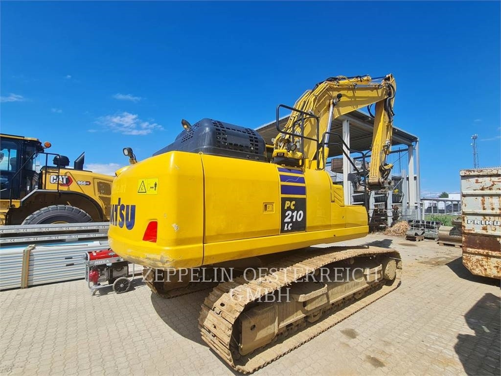 Komatsu PC210LC-11EQ - Ekskavator me zinxhirë: foto 2 Komatsu PC210LC-11EQ - Ekskavator me zinxhirë: foto 2