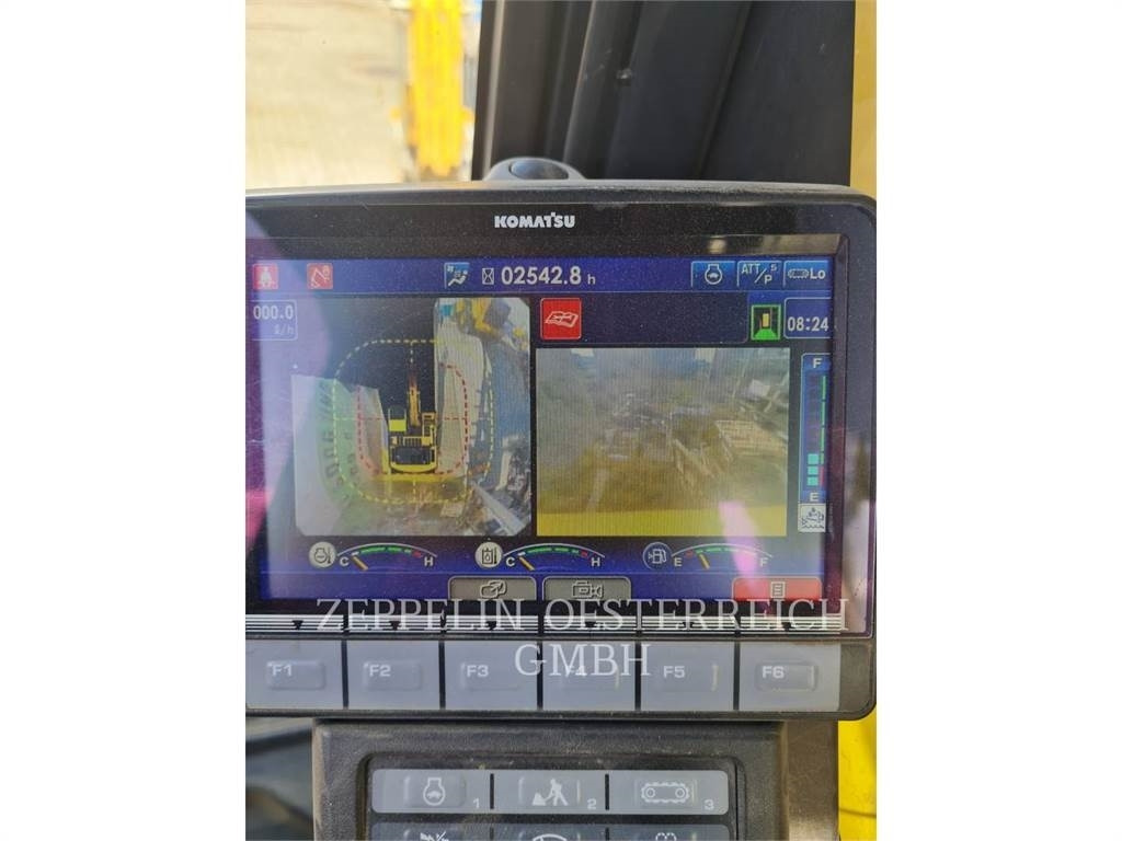 Komatsu PC210LC-11EQ - Ekskavator me zinxhirë: foto 5 Komatsu PC210LC-11EQ - Ekskavator me zinxhirë: foto 5