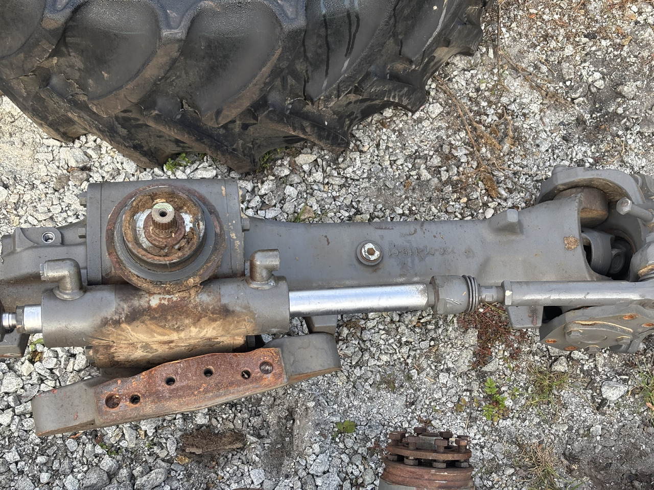 AGCO Massey Ferguson 5710 5711 5712 5713 Obudowa Mostu 7300111561 - Bosht dhe pjesë këmbimi për Makineri bujqësore: foto 1 AGCO Massey Ferguson 5710 5711 5712 5713 Obudowa Mostu 7300111561 - Bosht dhe pjesë këmbimi për Makineri bujqësore: foto 1