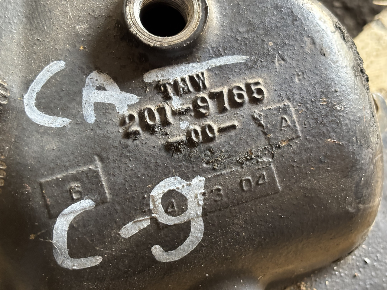 CAT Caterpillar C9 201-9765 Kolanko Wlotu Powietrza 2019765 - Tubi i marrjes së ajrit për Makineri bujqësore: foto 2 CAT Caterpillar C9 201-9765 Kolanko Wlotu Powietrza 2019765 - Tubi i marrjes së ajrit për Makineri bujqësore: foto 2