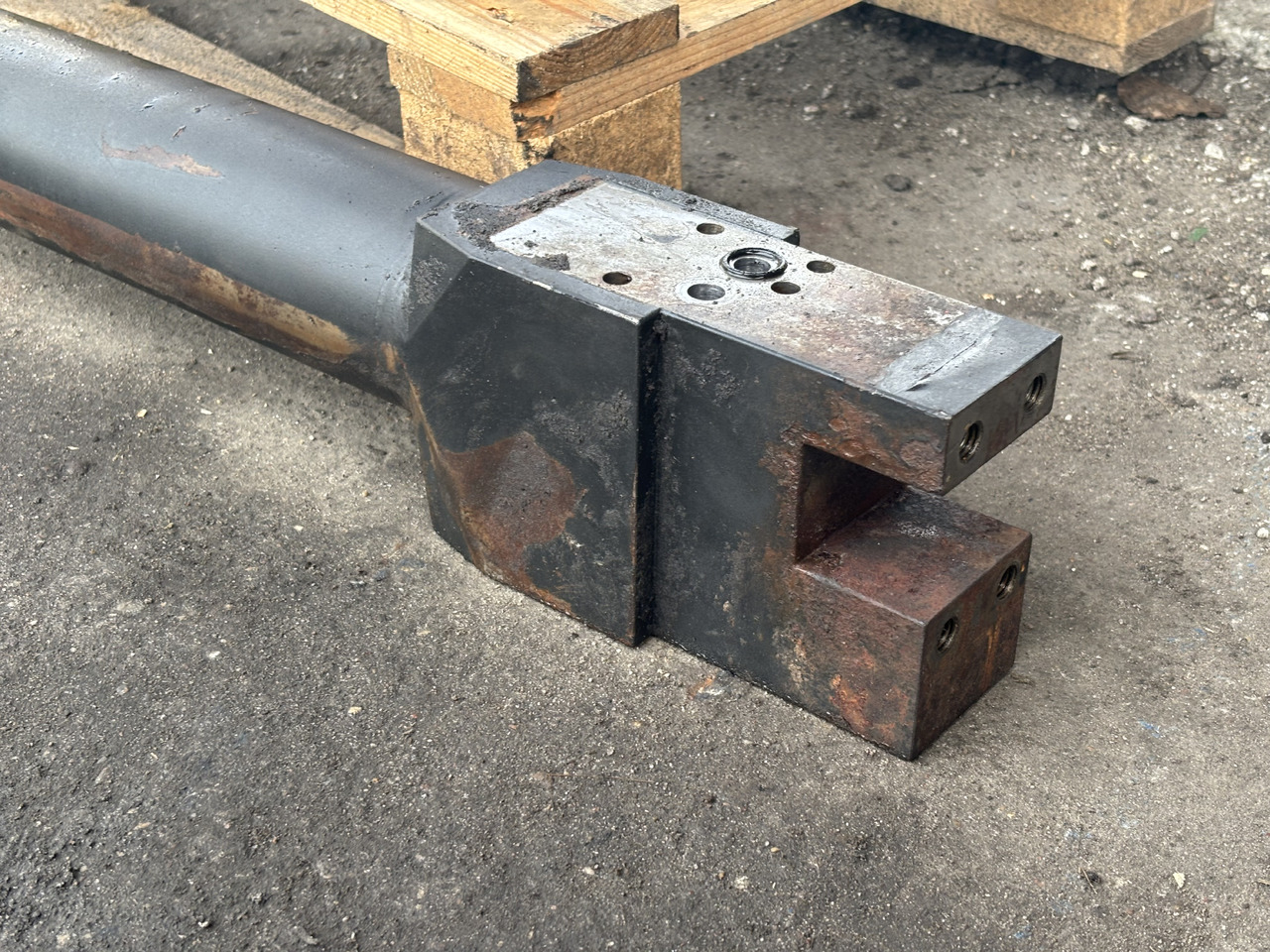 CAT TH 330 B TH330B Siłownik Wysuwu Ramienia - Cilindri hidraulik për Ekskavator teleskopik: foto 2 CAT TH 330 B TH330B Siłownik Wysuwu Ramienia - Cilindri hidraulik për Ekskavator teleskopik: foto 2