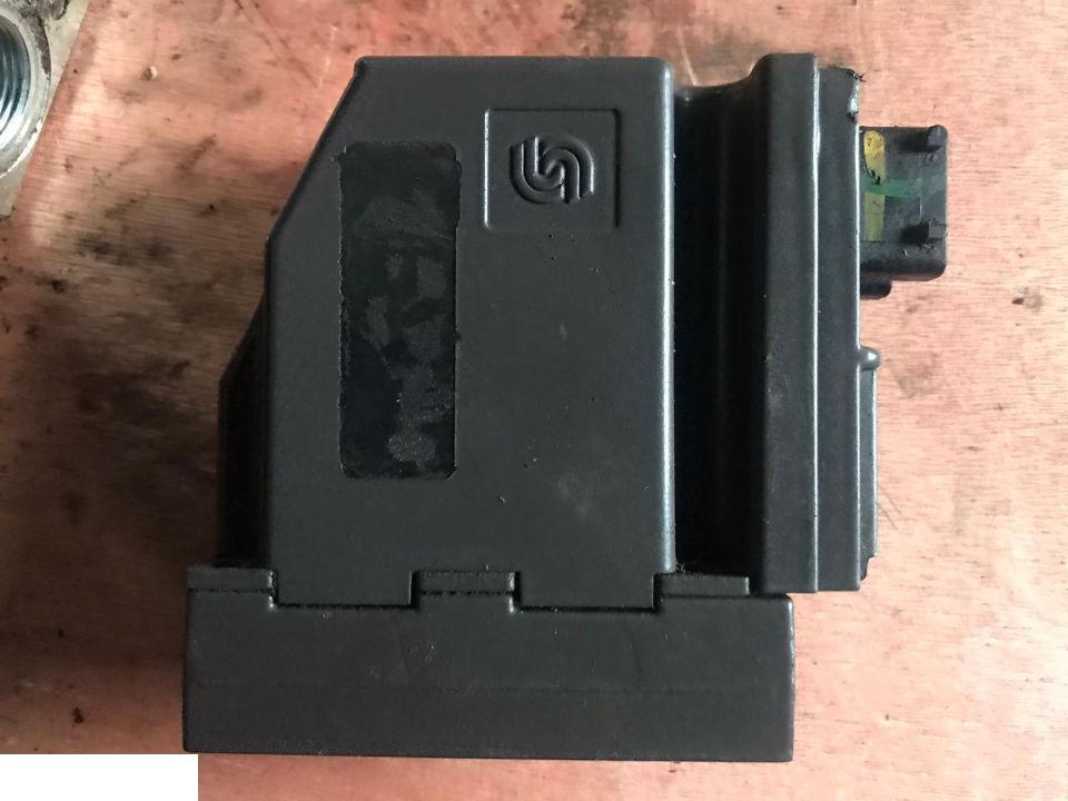 CEWKI DO ROZDZIELACZA SAUER DANFOSS 11-32 VDC - Sistemi elektrik për Makineri bujqësore: foto 2 CEWKI DO ROZDZIELACZA SAUER DANFOSS 11-32 VDC - Sistemi elektrik për Makineri bujqësore: foto 2