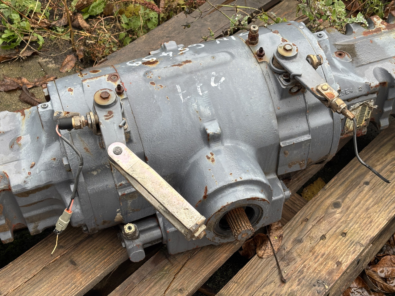 Carraro 28.32M 11885677 150006 Obudowa Mostu Pochwa Zwolnica Zwrotnica Hamulec Piasta CZĘŚCI - Bosht dhe pjesë këmbimi për Makineri bujqësore: foto 1 Carraro 28.32M 11885677 150006 Obudowa Mostu Pochwa Zwolnica Zwrotnica Hamulec Piasta CZĘŚCI - Bosht dhe pjesë këmbimi për Makineri bujqësore: foto 1