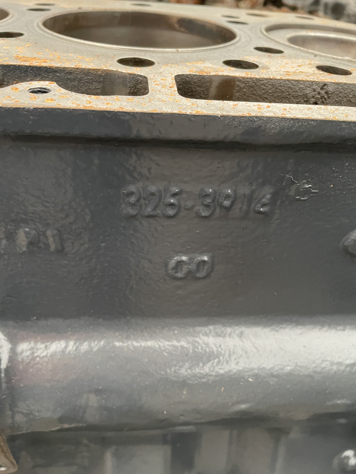Caterpillar Cat C9 - blok silnika 325-3914 325-3915 - Blloku i cilindrit për Makineri bujqësore: foto 4 Caterpillar Cat C9 - blok silnika 325-3914 325-3915 - Blloku i cilindrit për Makineri bujqësore: foto 4