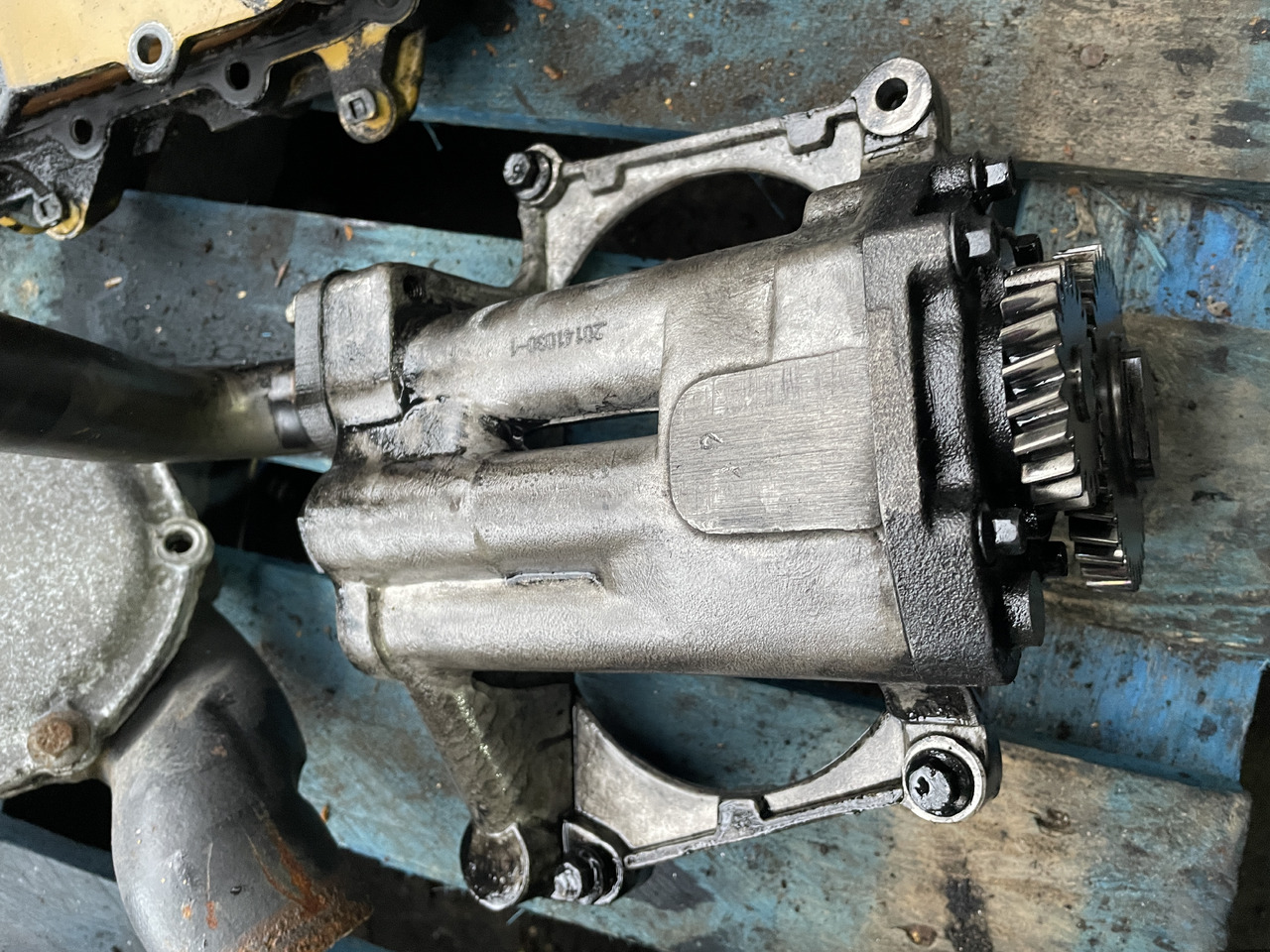 Caterpillar Cat Perkins 1106D C6.6 - pompa oleju - Pompa e vajit për Makineri ndërtimi: foto 1 Caterpillar Cat Perkins 1106D C6.6 - pompa oleju - Pompa e vajit për Makineri ndërtimi: foto 1