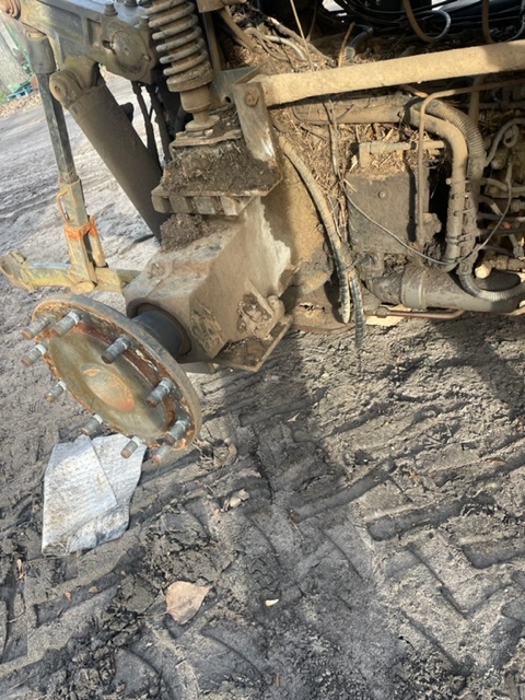 Claas Ares Renault ares części - Bosht dhe pjesë këmbimi për: foto 1 Claas Ares Renault ares części - Bosht dhe pjesë këmbimi për: foto 1