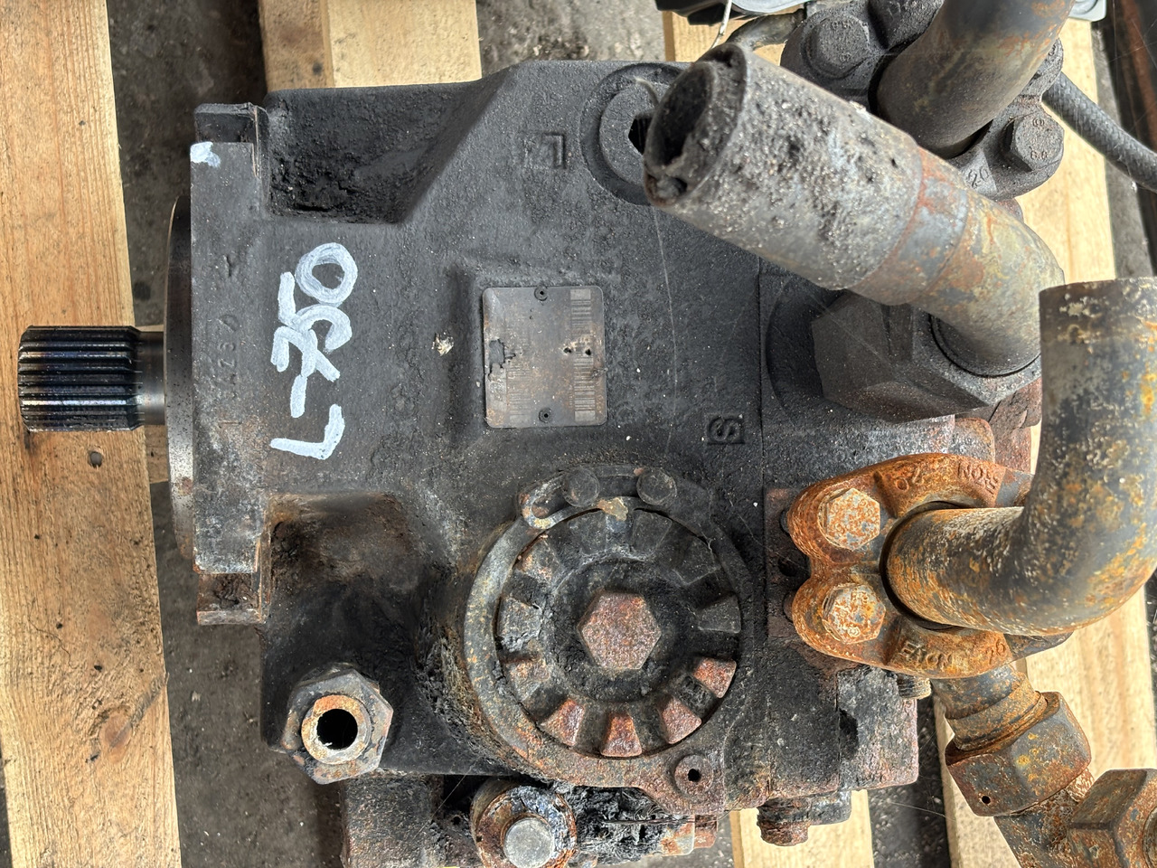 Claas Lexion 620 630 650 660 670 750 760 Pompa Hydrauliczna Hydrostat  0018024651  CZĘŚCI - Pompa hidraulike për Makineri bujqësore: foto 3 Claas Lexion 620 630 650 660 670 750 760 Pompa Hydrauliczna Hydrostat  0018024651  CZĘŚCI - Pompa hidraulike për Makineri bujqësore: foto 3