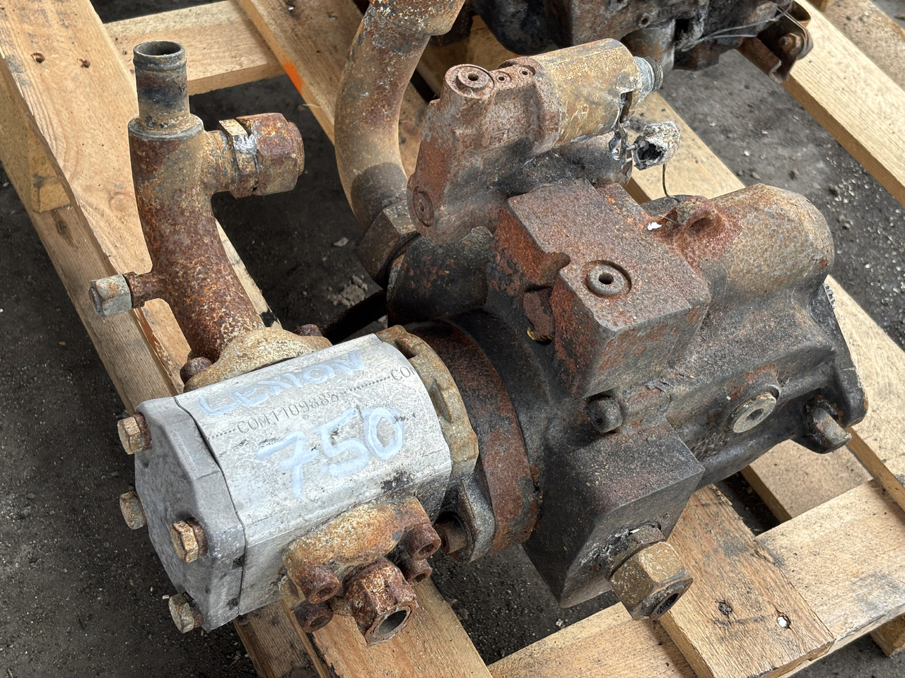 Claas Lexion 750 Danfos Bosch Rexroth Pompa Hydrauliczna KRR045DECD2NN KRR045 83024430 - Pompa hidraulike për Makineri bujqësore: foto 3 Claas Lexion 750 Danfos Bosch Rexroth Pompa Hydrauliczna KRR045DECD2NN KRR045 83024430 - Pompa hidraulike për Makineri bujqësore: foto 3