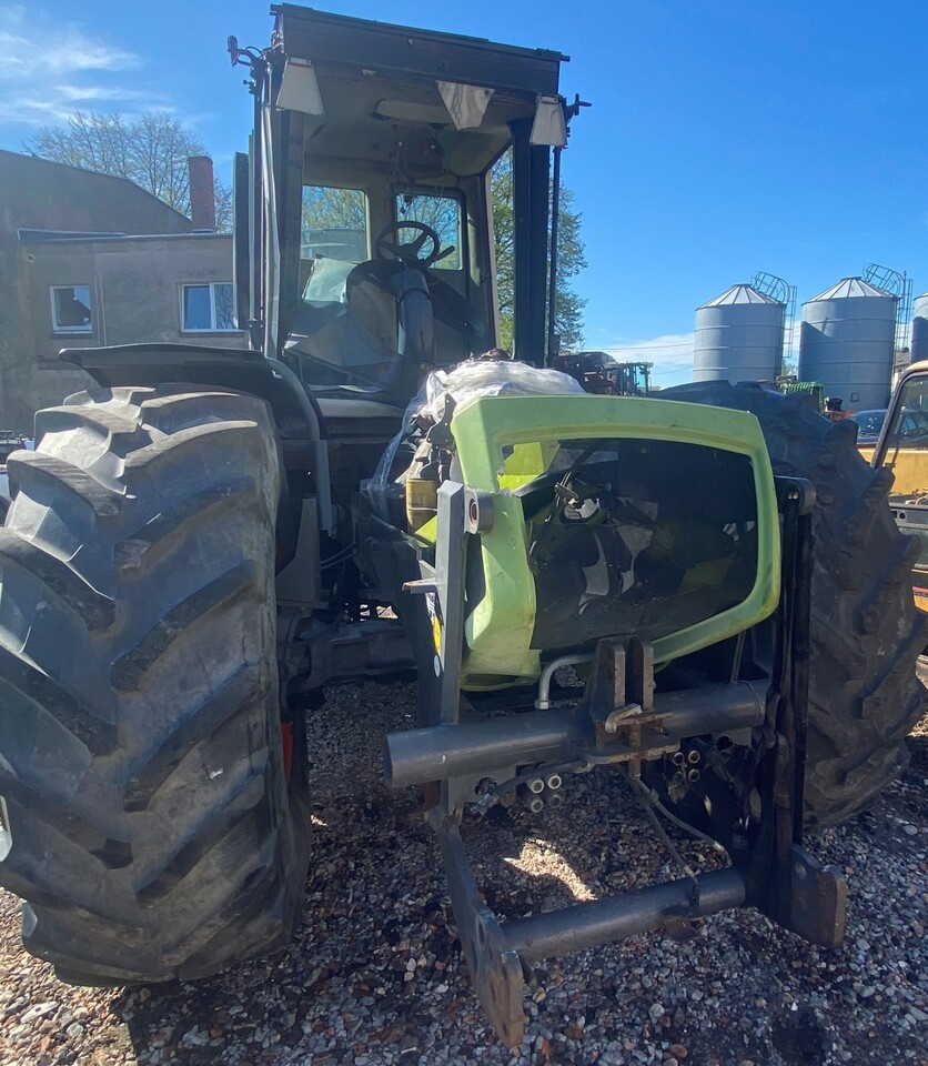 Claas Xerion 3300 Trac - Opony 650/85 R38 TRELLEBORG - Gomë për Traktor: foto 4 Claas Xerion 3300 Trac - Opony 650/85 R38 TRELLEBORG - Gomë për Traktor: foto 4