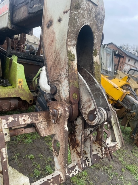 Claas k50 zwolnica zwrotnica skrzynia ramię teleskop inne części - Krah moco për Makineri bujqësore: foto 2 Claas k50 zwolnica zwrotnica skrzynia ramię teleskop inne części - Krah moco për Makineri bujqësore: foto 2