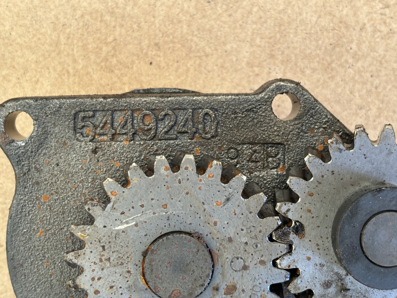 Cummins 6CT 6CT8.3 6C8.3 QSC8.3 ISC8.3 Pompa oleju silnika 5449240 - Pompa e vajit: foto 2 Cummins 6CT 6CT8.3 6C8.3 QSC8.3 ISC8.3 Pompa oleju silnika 5449240 - Pompa e vajit: foto 2