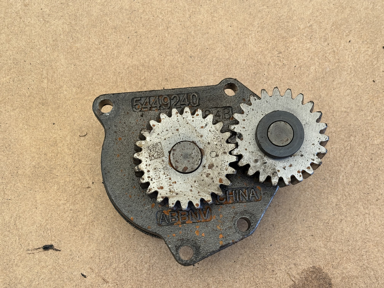 Cummins 6CT 6CT8.3 6C8.3 QSC8.3 ISC8.3 Pompa oleju silnika 5449240 - Pompa e vajit: foto 1 Cummins 6CT 6CT8.3 6C8.3 QSC8.3 ISC8.3 Pompa oleju silnika 5449240 - Pompa e vajit: foto 1