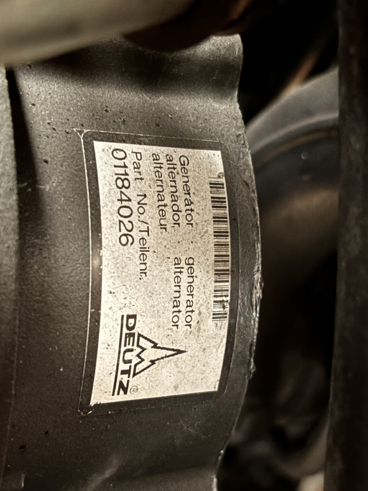 DEUTZ 3.6 75 KM (55.4 kW) Silnik CZĘŚCI Manitou MT1033TCD3.6L04 MT 1033 TCD 3.6 L04 C4DI90 - Motori dhe pjesë këmbimi për Makineri ndërtimi: foto 1 DEUTZ 3.6 75 KM (55.4 kW) Silnik CZĘŚCI Manitou MT1033TCD3.6L04 MT 1033 TCD 3.6 L04 C4DI90 - Motori dhe pjesë këmbimi për Makineri ndërtimi: foto 1