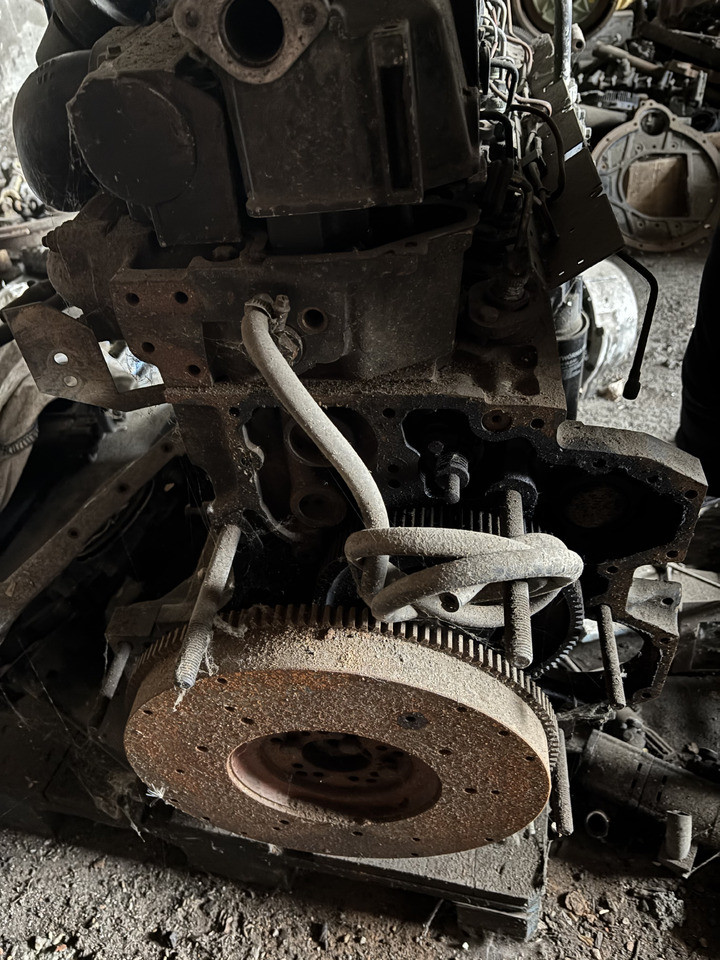 Deutz BF6M1013E Silnik Blok Pokrywa Obudowa Koło Zamachowe Miska Olejowa CZĘŚCI - Volanti për Makineri bujqësore: foto 5 Deutz BF6M1013E Silnik Blok Pokrywa Obudowa Koło Zamachowe Miska Olejowa CZĘŚCI - Volanti për Makineri bujqësore: foto 5