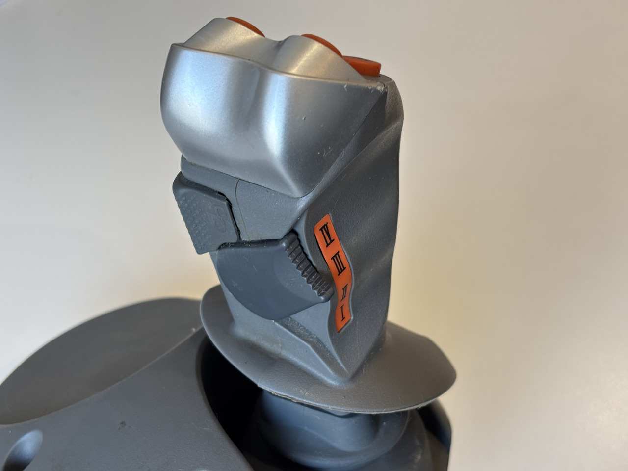 FENDT Vario Joystick F835.970.160.020 - Sistemi elektrik për Makineri bujqësore: foto 5 FENDT Vario Joystick F835.970.160.020 - Sistemi elektrik për Makineri bujqësore: foto 5