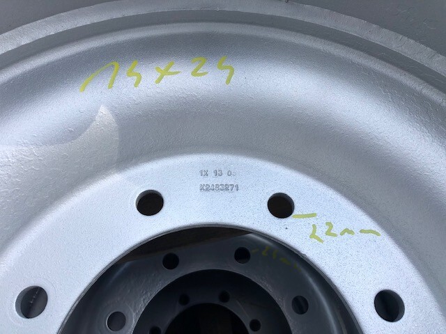 Felga 14x24 Cat TH Bobcat - Bandazh për Makineri ndërtimi: foto 2 Felga 14x24 Cat TH Bobcat - Bandazh për Makineri ndërtimi: foto 2