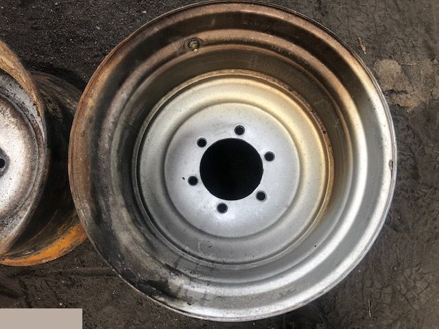 Felga 16x22,5 - Bandazh për Makineri bujqësore: foto 2 Felga 16x22,5 - Bandazh për Makineri bujqësore: foto 2