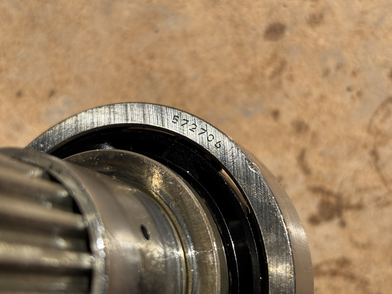 Fendt 307 308 309 310 311 312 Wałek Zębaty 205116080060 - Transmisioni për Makineri bujqësore: foto 4 Fendt 307 308 309 310 311 312 Wałek Zębaty 205116080060 - Transmisioni për Makineri bujqësore: foto 4