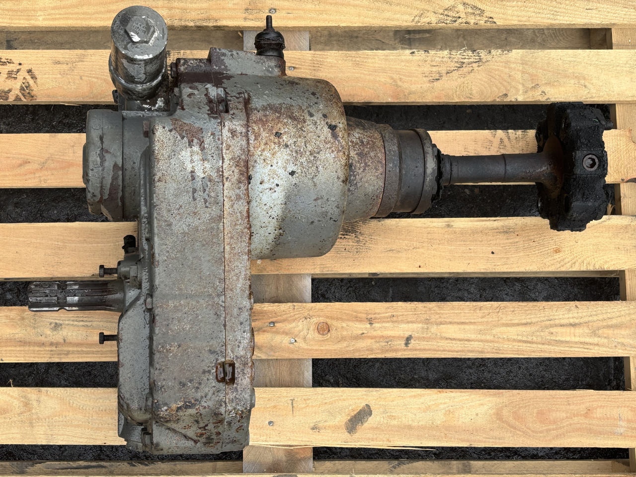 Fendt 700 712 714 716 800 818 820 COM1 COM2 Przedni WOM PTO Kompletny 716150200031 - Transmisioni për Makineri bujqësore: foto 5 Fendt 700 712 714 716 800 818 820 COM1 COM2 Przedni WOM PTO Kompletny 716150200031 - Transmisioni për Makineri bujqësore: foto 5